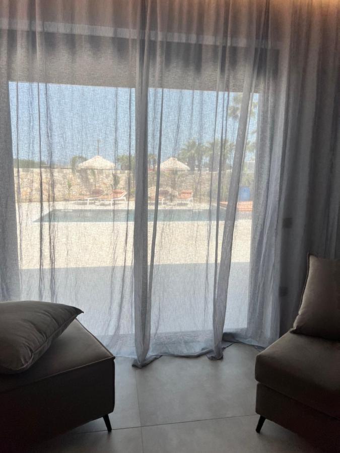 Cora May Central Villa With Private Pool 200M To The Beach ファリラキ エクステリア 写真