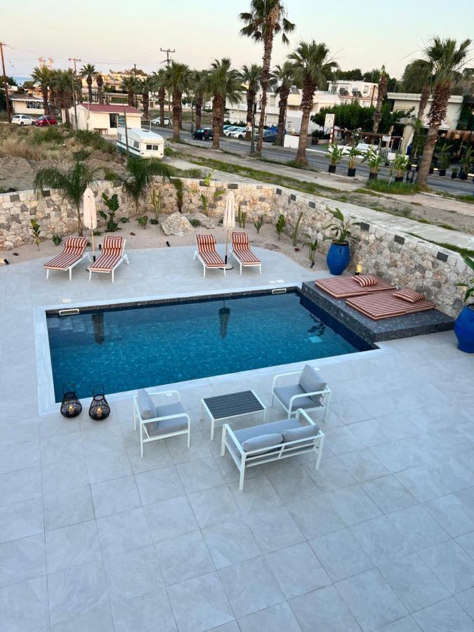 Cora May Central Villa With Private Pool 200M To The Beach ファリラキ エクステリア 写真