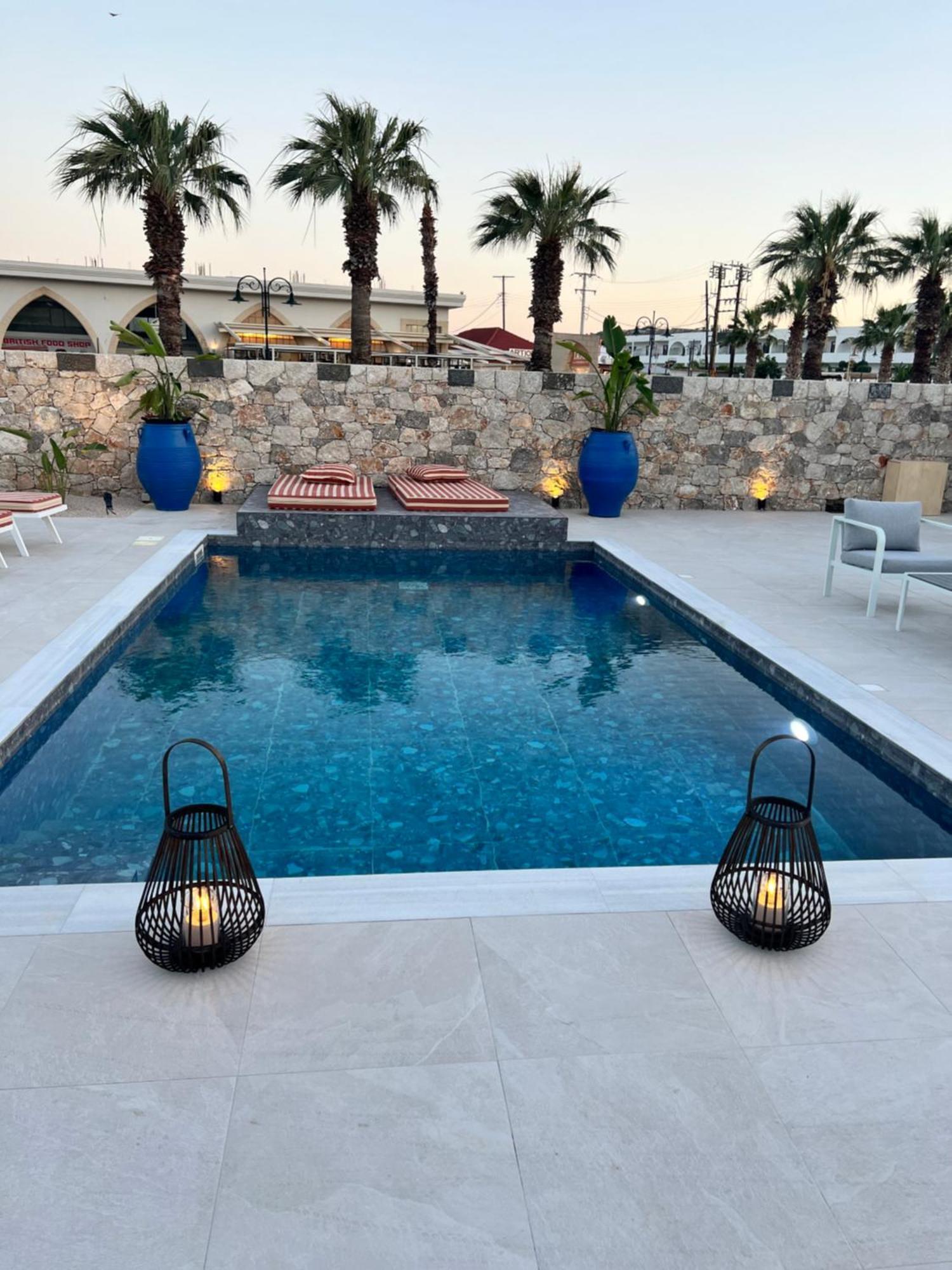 Cora May Central Villa With Private Pool 200M To The Beach ファリラキ エクステリア 写真